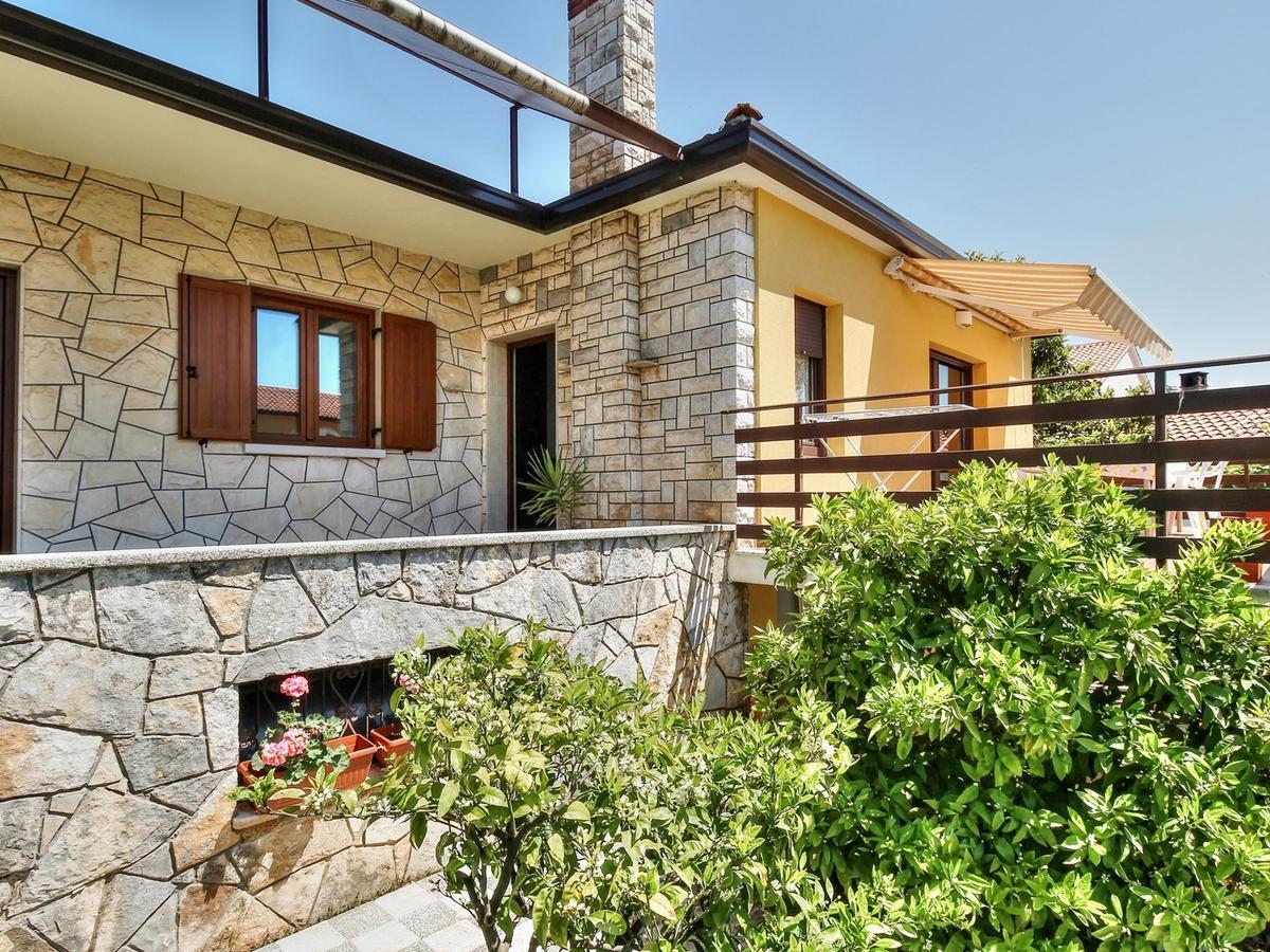 Lovric House With Apartments Umag Exteriér fotografie